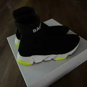Balenciaga | Shoes | Balenciaga Mens Fold Sock Runner  display picture 3